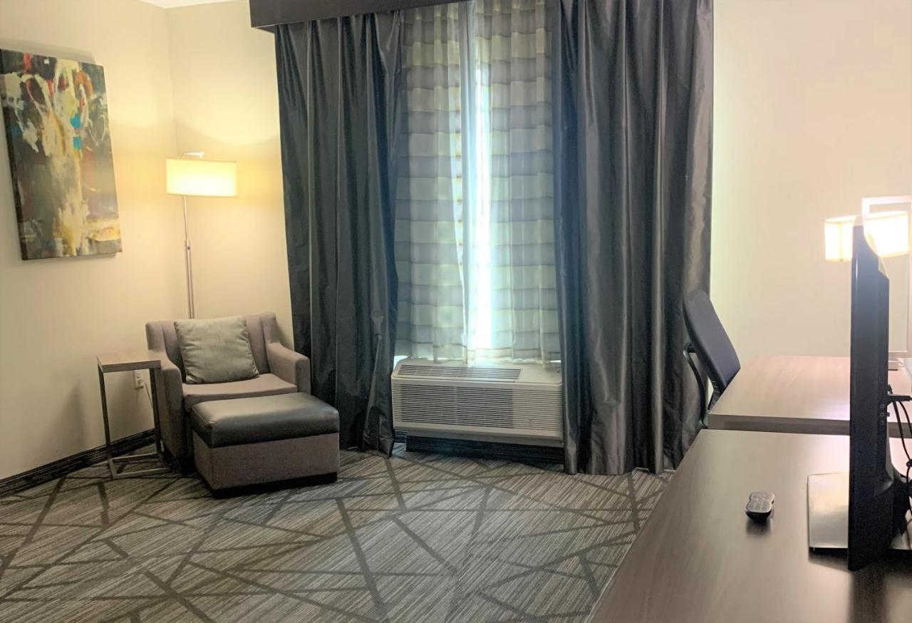 Comfort Inn & Suites Houston I-45 North - Iah Aldine Zewnętrze zdjęcie